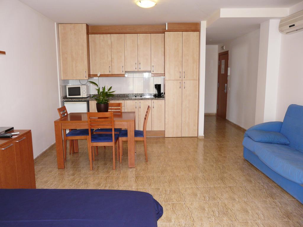 Apart Hotels Mar Blava Cubelles Phòng bức ảnh